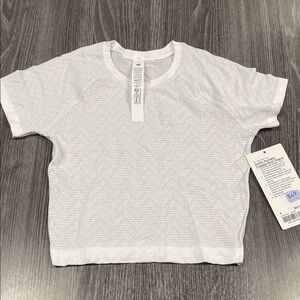 Nwt Lululemon swiftly cropped tee white 4